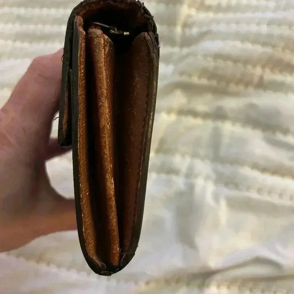 ** LOUIS VUITTON ** authentic vintage Sarah Brown Monogram Wallet - Picture 4 of 13